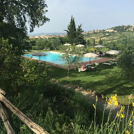 圣埃琳娜乡村民宿酒店 * 圣吉米纳诺